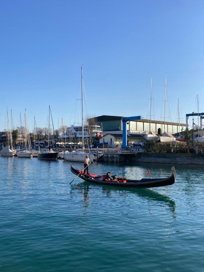 Garda Art&Lake Peschiera del Garda Buitenkant foto